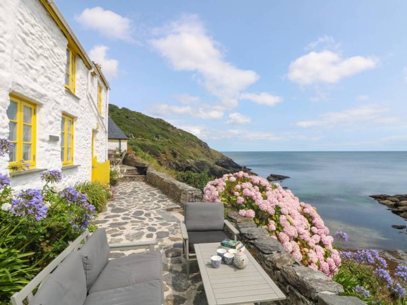 Dog Friendly Holidays Cornwall Near Beach