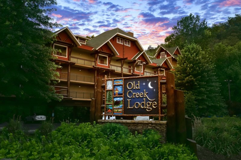 Places To Stay In Gatlinburg Tennessee Cabins